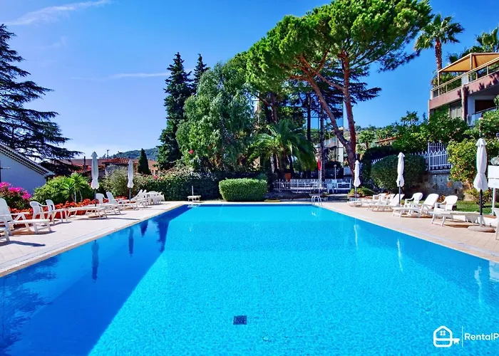 Free Parking-Sea View, With Pool & Garden