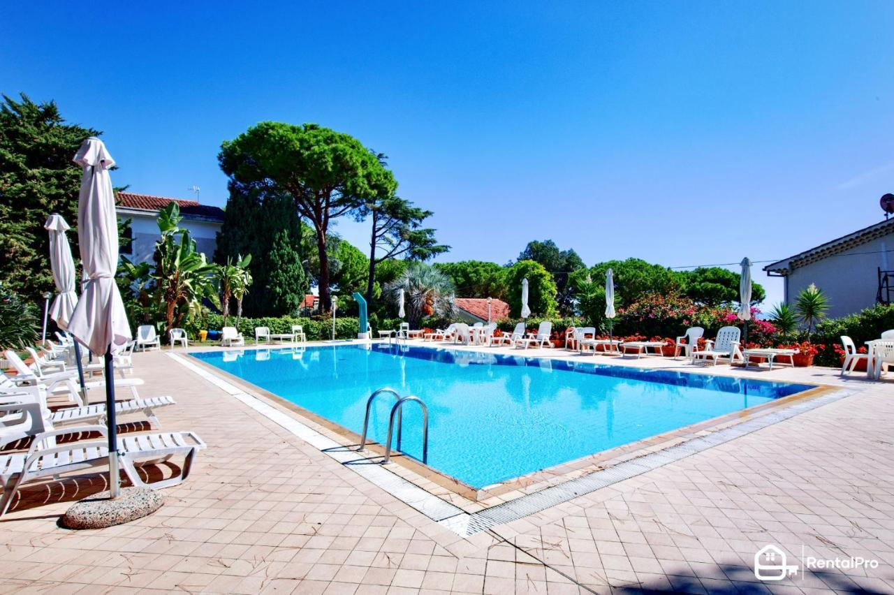 Free Parking-sea View, With Pool & Garden Apartamento Sanremo