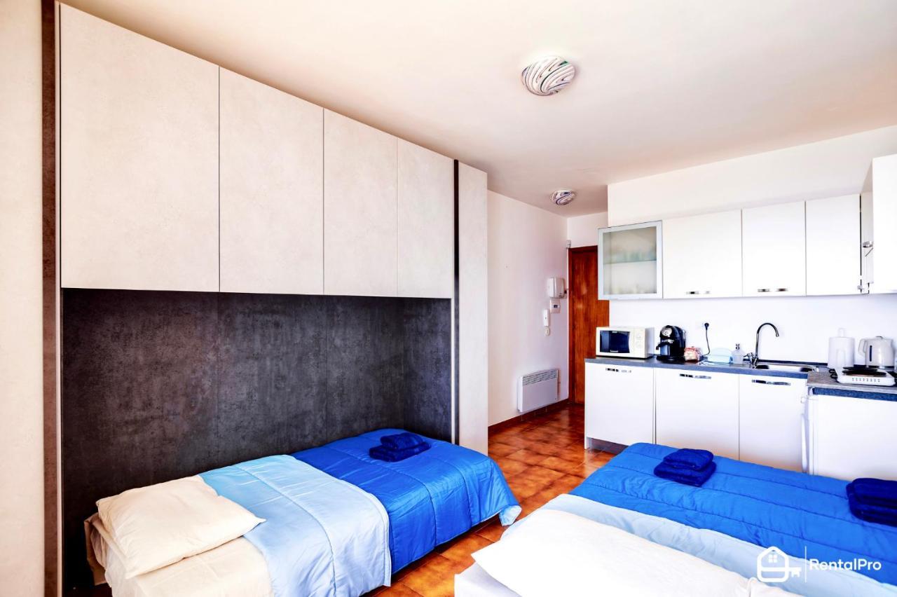 Free Parking-sea View, With Pool & Garden Apartamento Sanremo